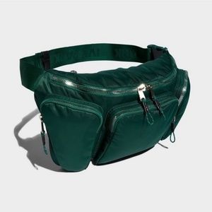Oversized Ivy Park Fanny Pack